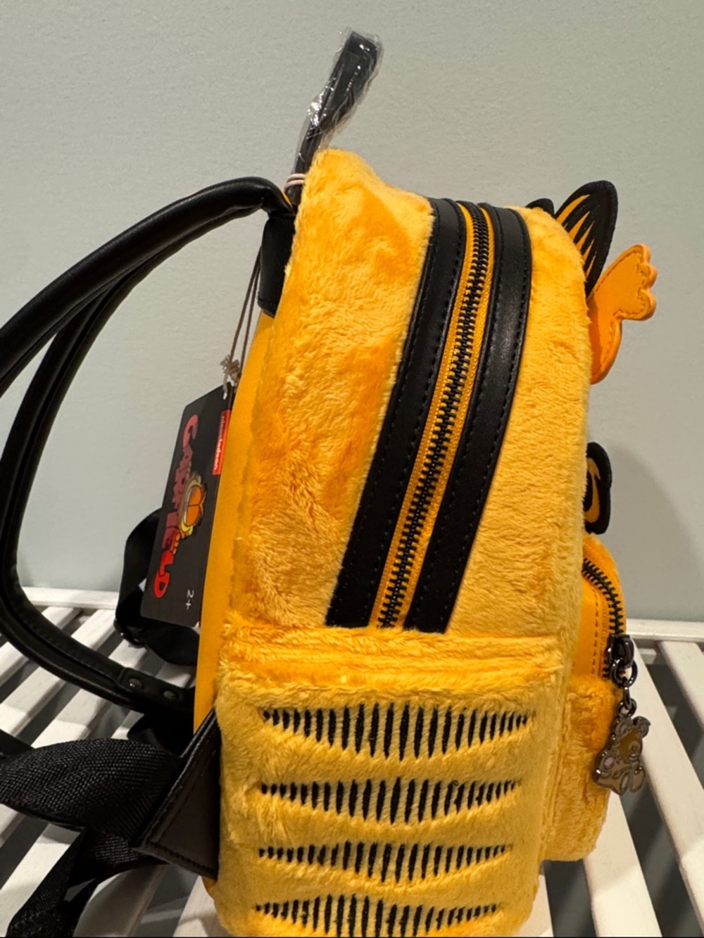 Loungefly Cosplay Garfield & Pooky Plush Black Heart Accent Mini Backpack - Picture 2 of 4